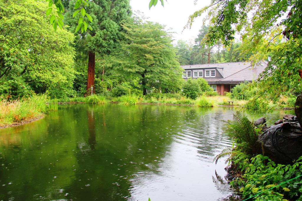 Villa Ferienhaus EMG für Familien und Gruppen in Celle Hannover 15A Maschweg, 29227 Celle