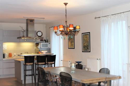 VILLA & GARAGE PRIVE + VUE MER DEPUIS LE SEJOUR