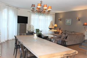 VILLA & GARAGE PRIVE + VUE MER DEPUIS LE SEJOUR