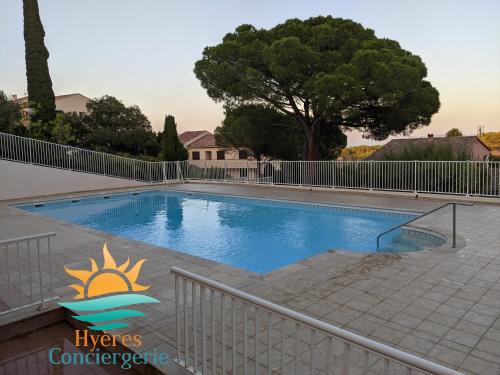 Villa Giens 4ch/Clim/Parking/Wifi/Piscine partagée