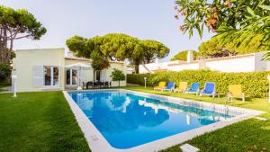 Villa Villa Girassol Rua Melvin Jones 8125-502 Vilamoura Algarve