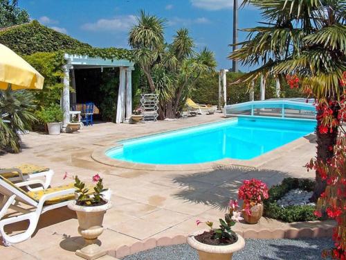 Villa grand communal, piscine, 18km de Bordeaux