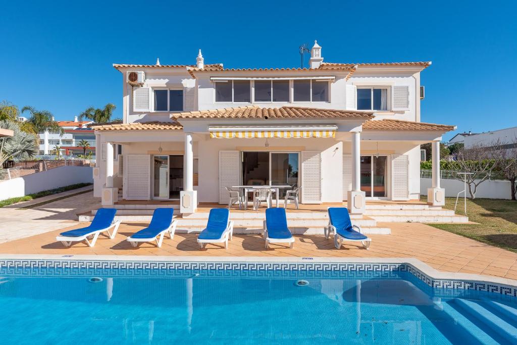 Villa Gui EM526 490A, 8200-001 Albufeira