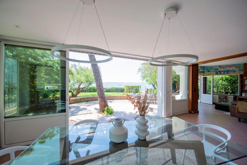 Villa HALEAKALA - Au bord de l'eau - Vue Bassin 6 Avenue du Figuier, 33115 La Teste-de-Buch