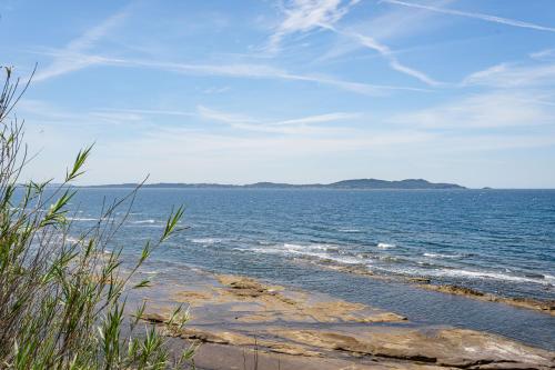 Villa Homaya : Un Havre de Paix sur la mer...