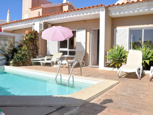 Villa Horacio with private swimming pool is located near the center of Vilamoura