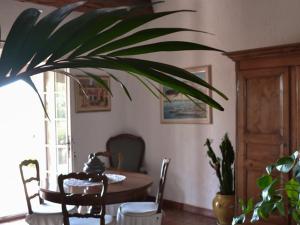 Villa Hyères, 4 pièces, 6 personnes - FR-1-335-157