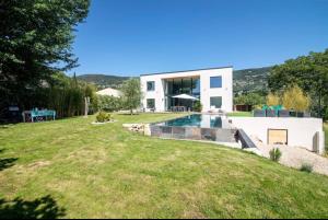 Villa IGOTU