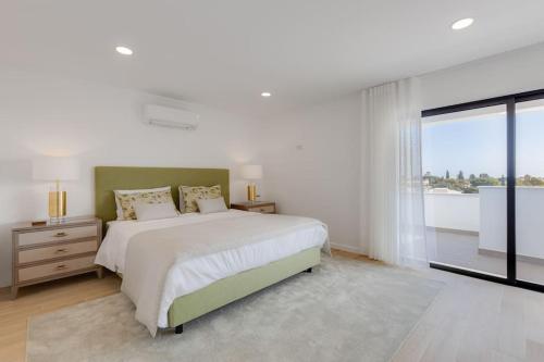 Villa Ilha do Sol by Gestaz