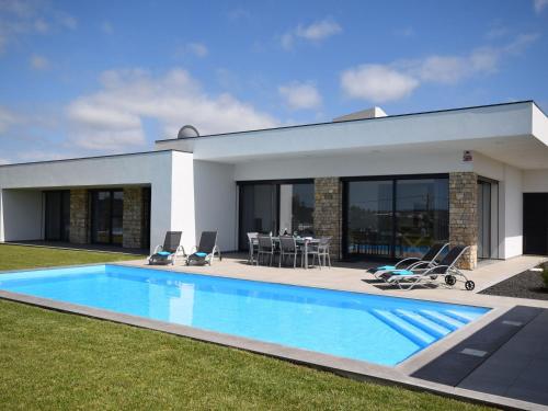 Villa in Alcoba a with private pool heated in high season