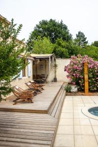 Villa Villa in Provence with private pool 300 Chemin Camin Di Gaffo 84800 LʼIsle-sur-la-Sorgue Provence-Alpes-Côte d\'Azur