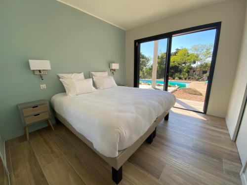 VILLA ISULA by Intendance Excellency