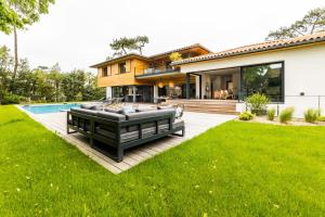 VILLA IZARRA  KEYWEEK 5 chambres piscine chauffée et jardin Anglet