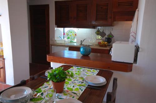 Villa Jacaranda - 550m from the beach - Free WIFI - By Bedzy
