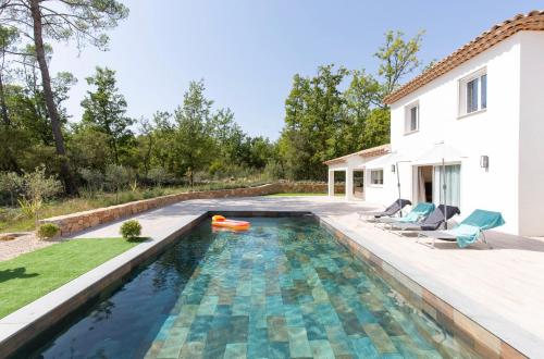 Villa LA GRANDE BASTIDE avec piscine, climatisation et salle de sport
