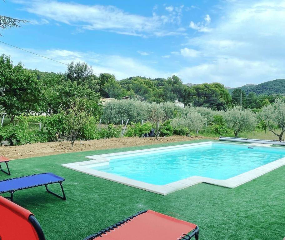 Villa La Muse avec piscine privée et chauffée 489 Chemin de la Muse, 84110 Sablet