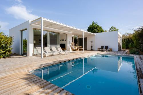 Villa Laranjeiras with heatable pool, Comporta