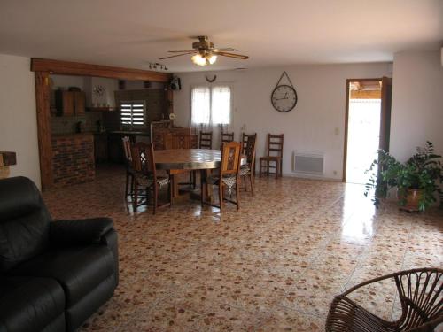 Villa Latour-Bas-Elne, 4 pièces, 10 personnes - FR-1-106-61