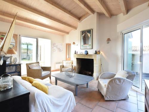 Villa Le Bois-Plage-en-Ré, 6 pièces, 10 personnes - FR-1-258-88