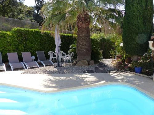 Villa Le Lavandou, 3 pièces, 4 personnes - FR-1-308-146