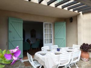 Villa Villa Le Lavandou, 5 pièces, 8 personnes - FR-1-308-165 Villa LES IRIS N°165 RD 559 83980 Le Lavandou Provence-Alpes-Côte d\'Azur