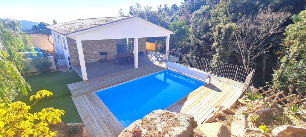 Villa Leku Lucia 8 pers piscine chauffée 15 min plage en voiture TAGLIO ROSSO, 20144 Sainte-Lucie-de-Porto-Vecchio