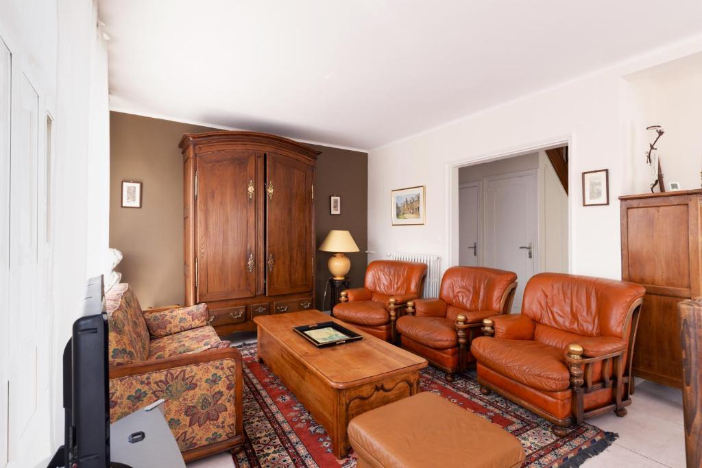 Villa les 3 lumières 8-10 personnes, Clim, piscine à proximité des plages 13600 La Ciotat