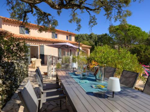 Villa Les Issambres, 6 pièces, 8 personnes - FR-1-632-16