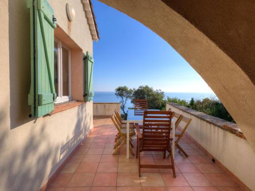 Villa Les Issambres, 7 pièces, 10 personnes - FR-1-632-18