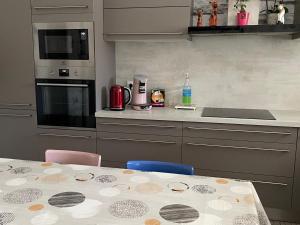 Villa Lesparre-Médoc, 5 pièces, 9 personnes - FR-1-648-62