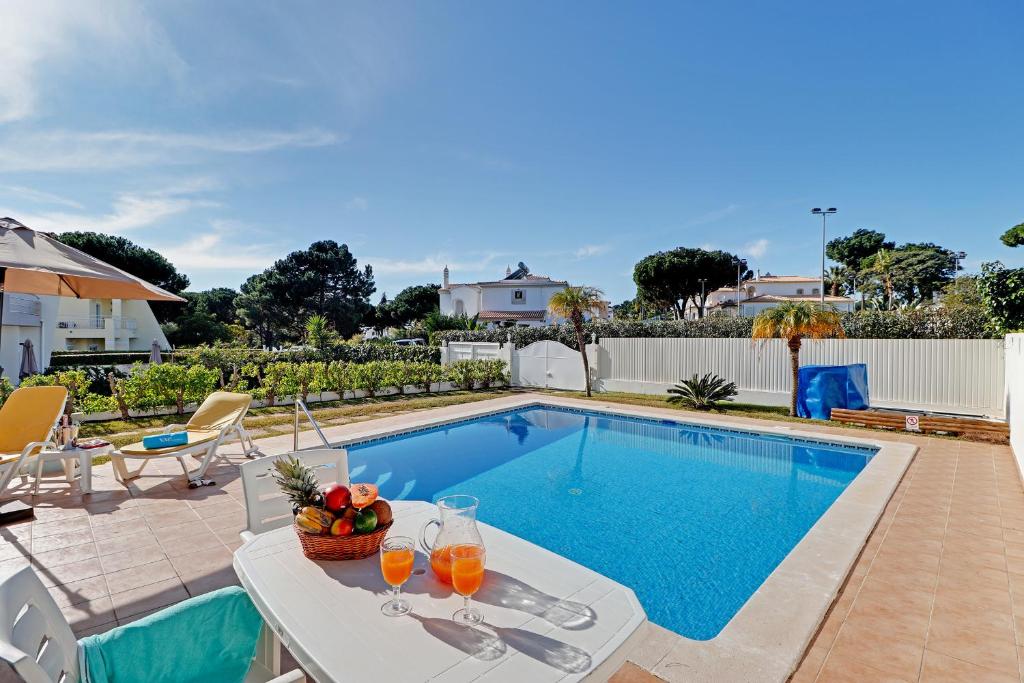 Villa Villa Li Caminhos dos Golfes 4.11.1a 8125-507 Vilamoura