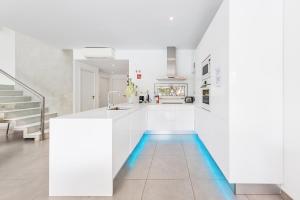 Villa Lirio by OCvillas