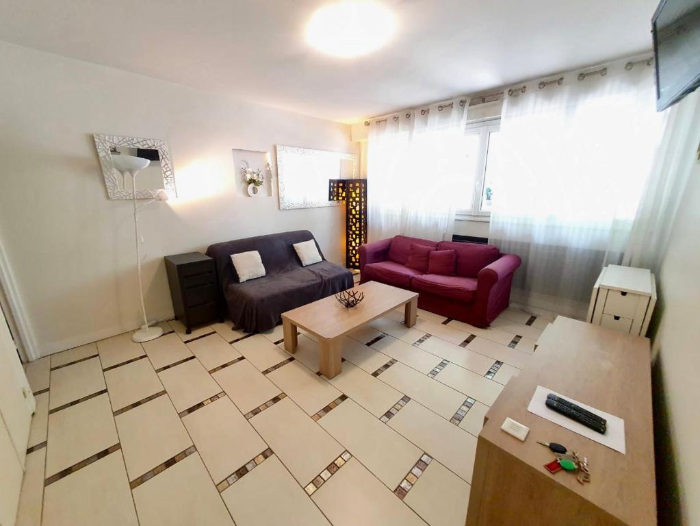Villa Locmariaquer, 4 pièces, 6 personnes - FR-1-477-192 56740 Locmariaquer