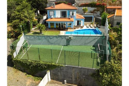Villa Loureiro Palace With Soccer Field