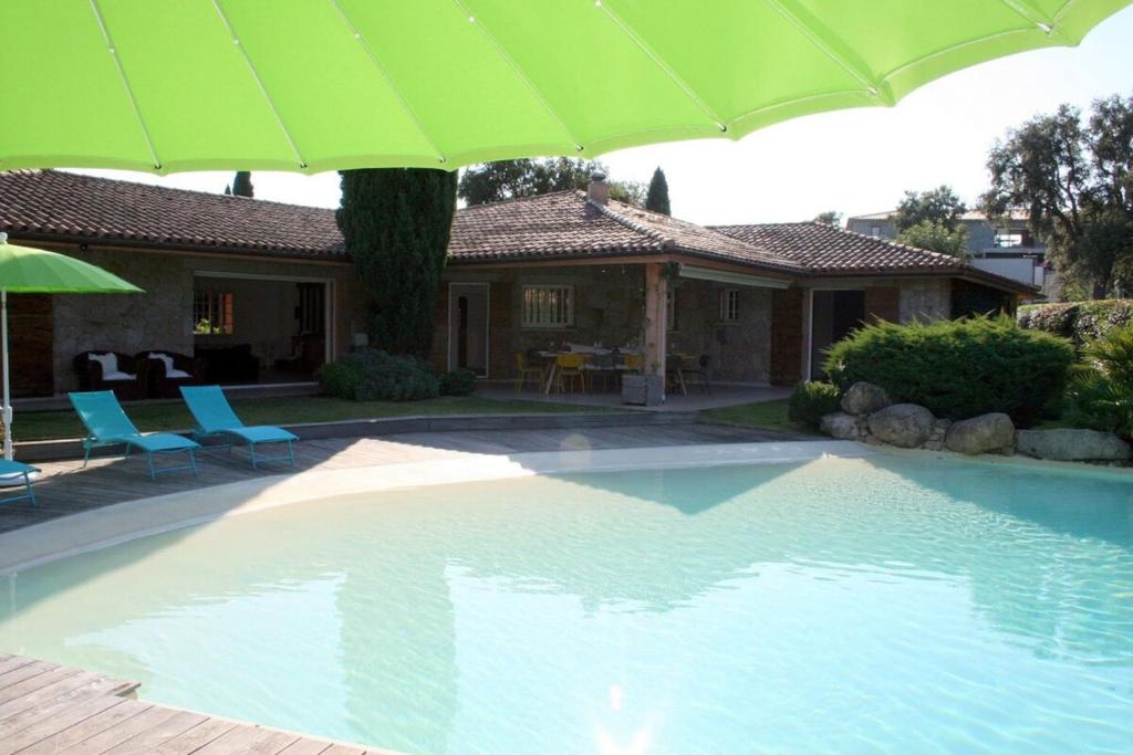 Villa Lucendiluna 10 personnes piscine 5 min plage en voiture Grazzoso, 20144 Sainte-Lucie-de-Porto-Vecchio