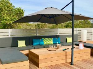 Villa luxe avec grande piscine proche des plages