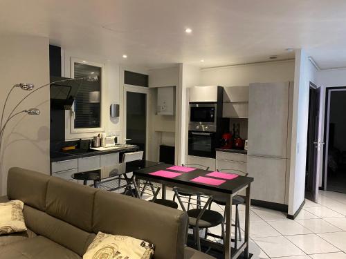 VILLA LUXUEUSE