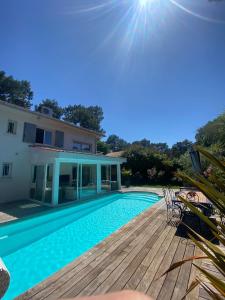 Villa Villa Maluel, piscine, 10 à 18 personnes 91 Rue des Hirondelles 40600 Biscarrosse-Plage Aquitaine