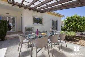 Villa Villa Maresia Rua da Amarra 58 8200-428 Patroves Algarve