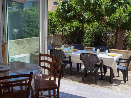 Villa Marseillan-Plage, 4 pièces, 5 personnes - FR-1-326-719