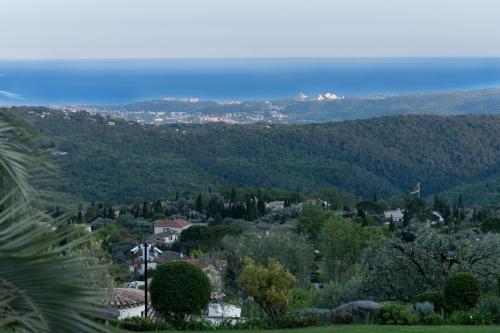 Villa Maxima/5*+ with Gym/Spa/Wine/Photostudio
