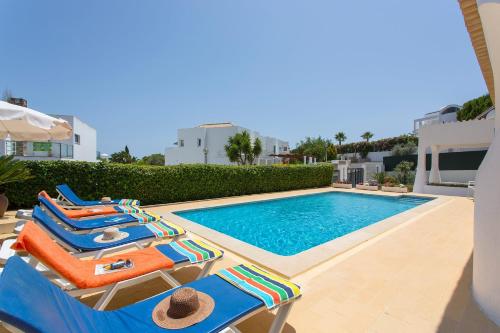 Villa Medeira by Villa Plus