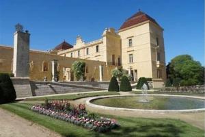 Villa méditerranéenne : piscine, garrigue et mer !