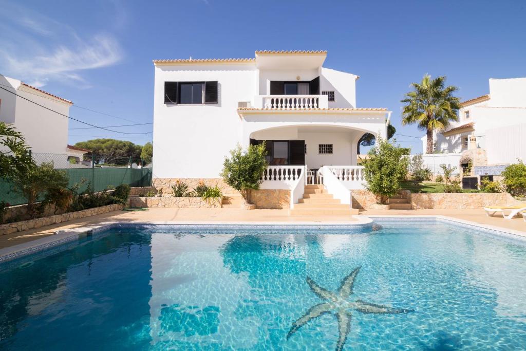 Villa Villa Mila Caminho Vale da Azinheira, 10 8200-633 Olhos de Água