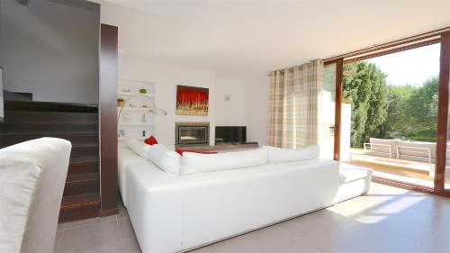 Villa Mirador CleverDetails201 Sleeps 11 Monte Laguna