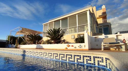 Villa Miradouro by Be Cherish