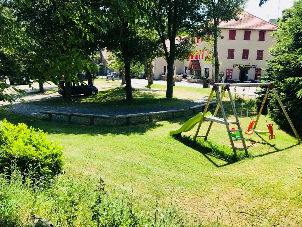 Villa mit großartigem Panoramablick auf das Meer und direkt am Pool