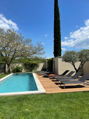 Villa Moderne au calme avec piscine privée pour 6 personnes