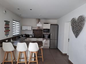 Villa moderne avec piscine et spa