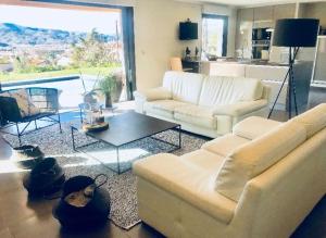 Villa Moderne pour Congrès ou Vacances sur Cannes